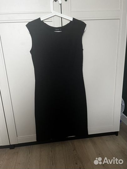 Пакет платьев на 44-46