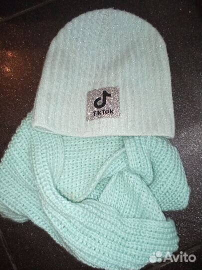 Комплект шапка и снуд для девочки