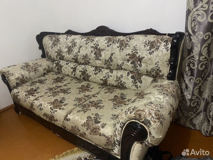 Диваны и холлы бу