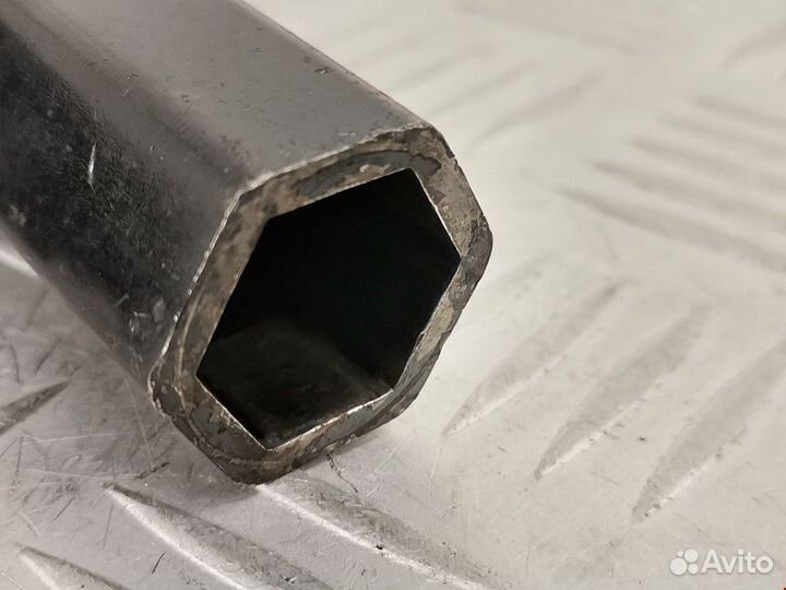 Ключ баллонный для Opel Antara (L07) 13348506