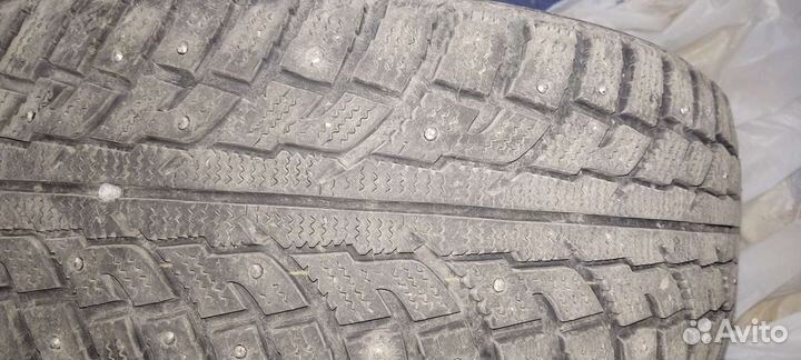 Kumho I'Zen Stud Snow KW11 225/60 R17 103