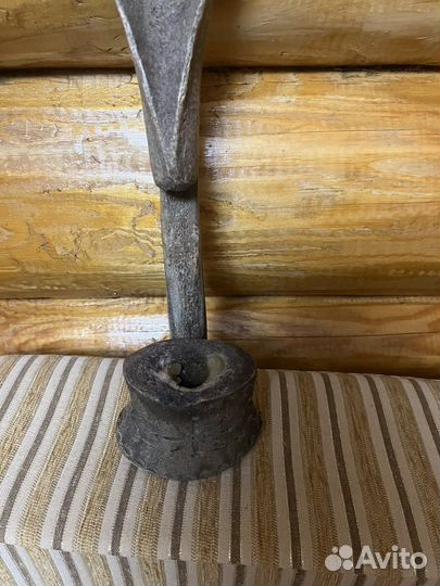 Из кости кита