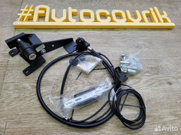 Блокиратор капота и кпп Toyota Corolla E140