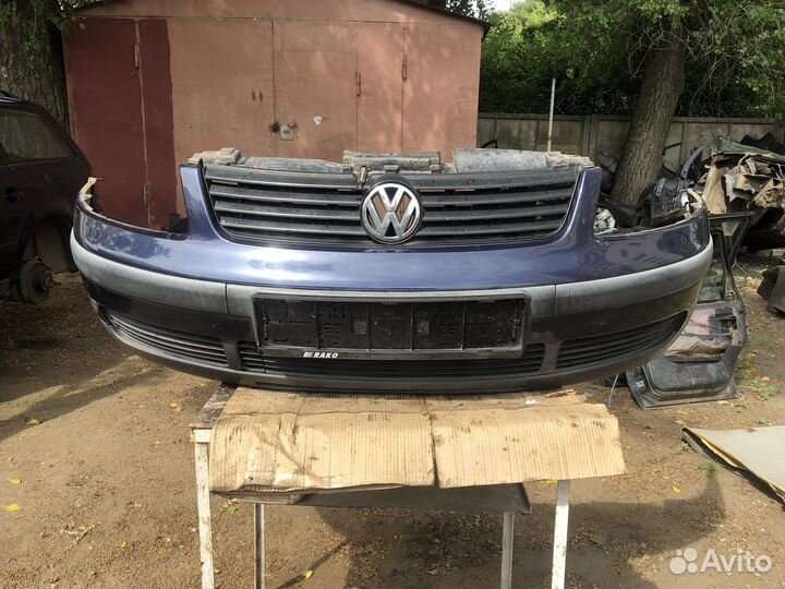 VW Passat B5 Бампер передний в сборе