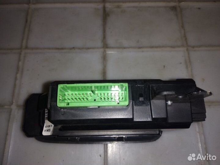 Кнопка стеклоподъемника Volvo Xc90 C30 D5244T18