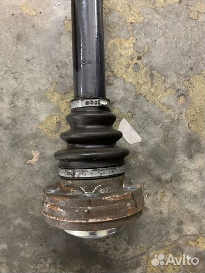 Привод задний Bmw X6M E71 S63B44A 2009