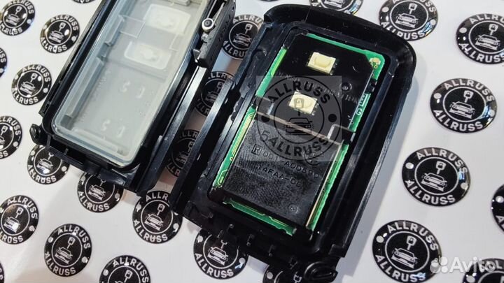 Смарт ключ Toyota Prius Alpha Harrier Vitz праврул