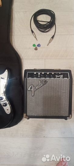 Fender mustang+комбик fender frontman 10G