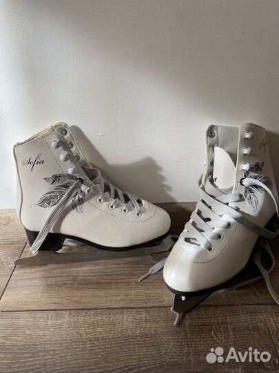 Коньки фигурные детские 32 размер
