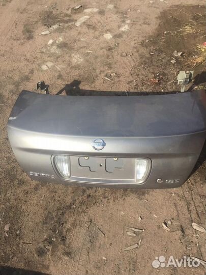 Крышка багажника Nissan Sentra 2000-2006 г