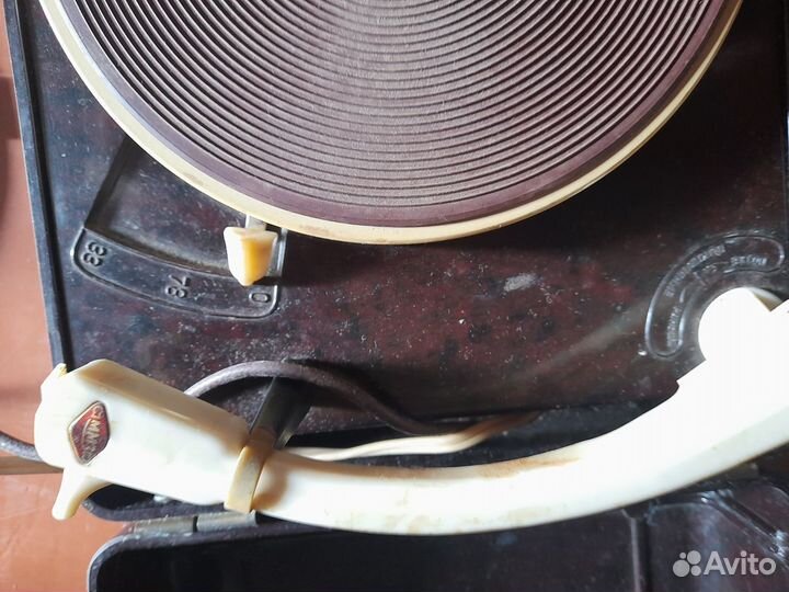 Проигрыватель пластинок (приставка)