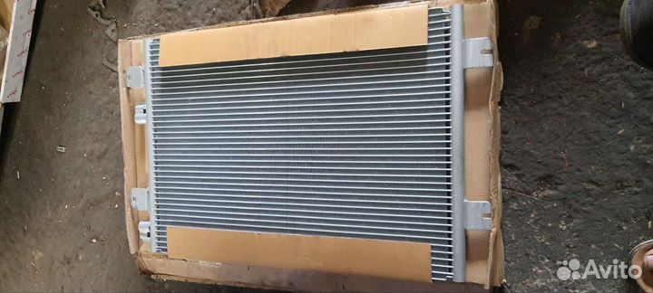 Радиатор, логан-ларгус