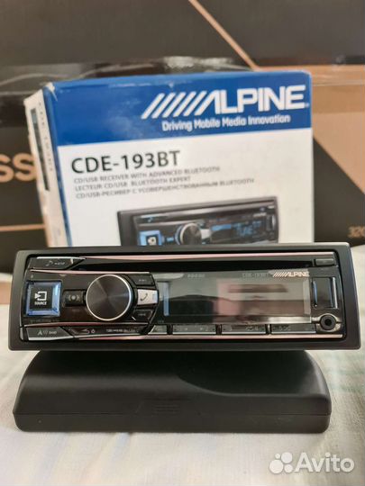 Магнитола alpine cde-193bt