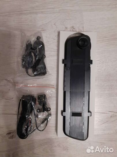 Зеркало-видеорегистратор с камерой зад.вида