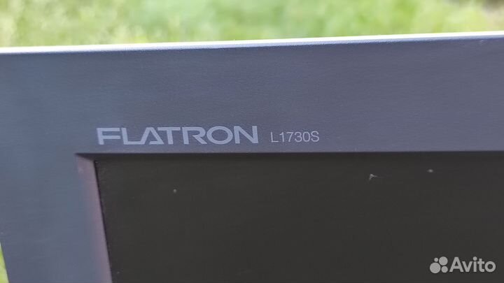 ЖК монитор LG flatron