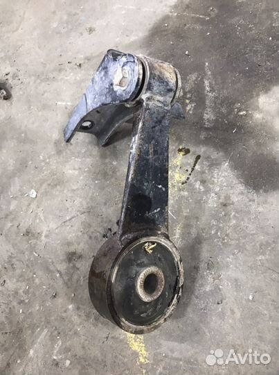 Hyundai getz подушка двигателя