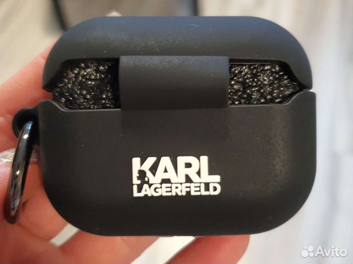 Футляр для наушников Pro