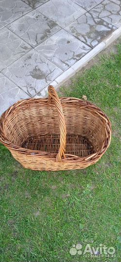 Корзинка плетёная