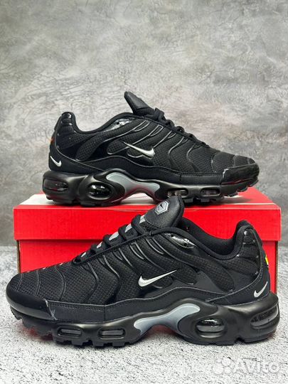 Кроссовки Nike Air Max Tn Plus