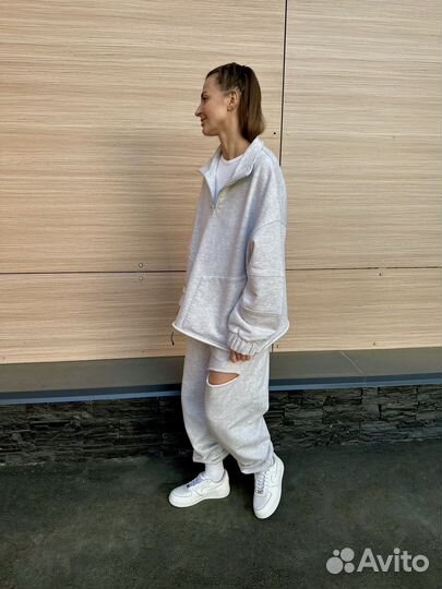 Спортивный костюм новый