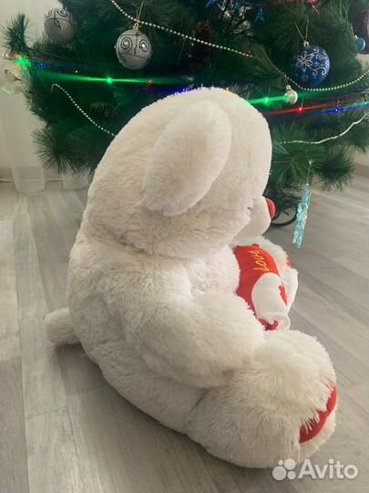 Мишка с конфетой