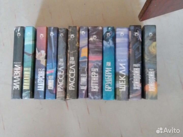 Книги фантастика