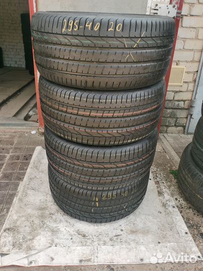 Pirelli P Zero PZ4 295/40 R20 106Y