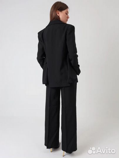 Брючный костюм