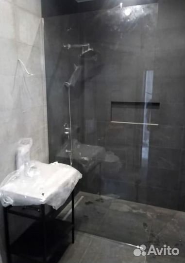 Шторка на ванну стеклянная