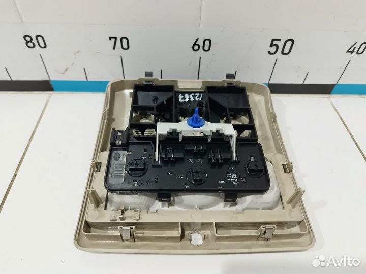 Плафон салонный Discovery III 2004-2009 (передний)