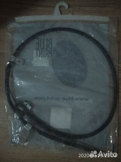 Трос ручного тормоза