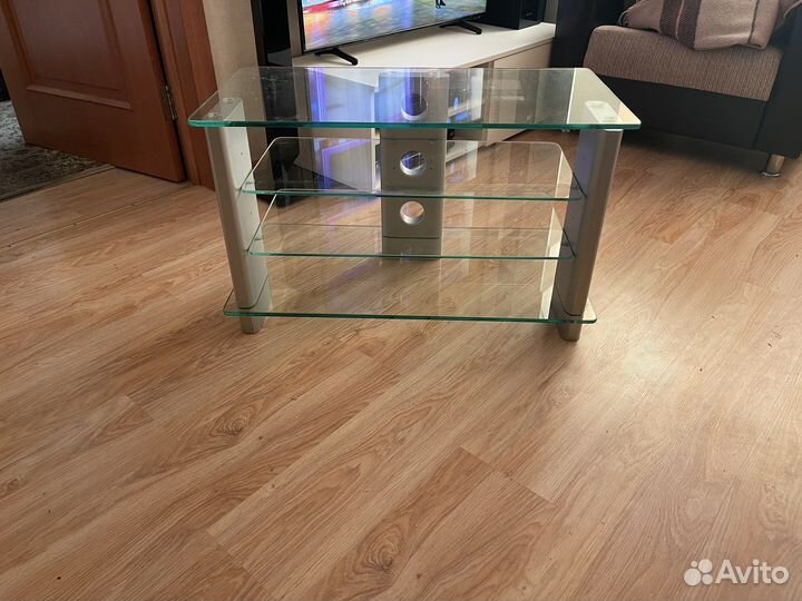 Стеклянная тумба под тв