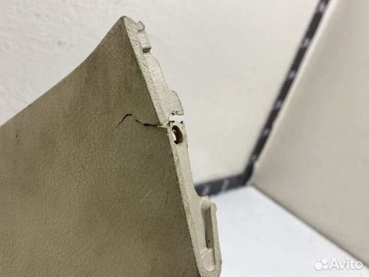 Бардачок Mercedes W211 E