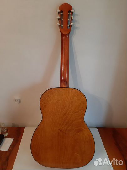 Гитара Cremona, Чехия