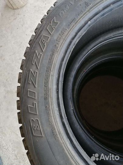 Bridgestone Blizzak DM-V1 225/60 R18