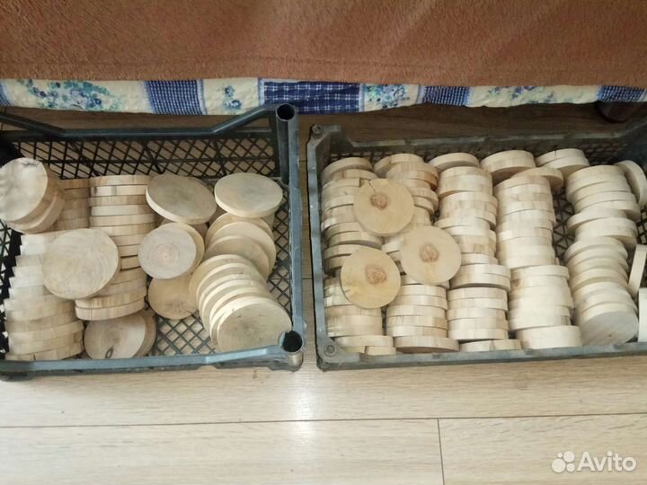 Деревянные спилы берёзы