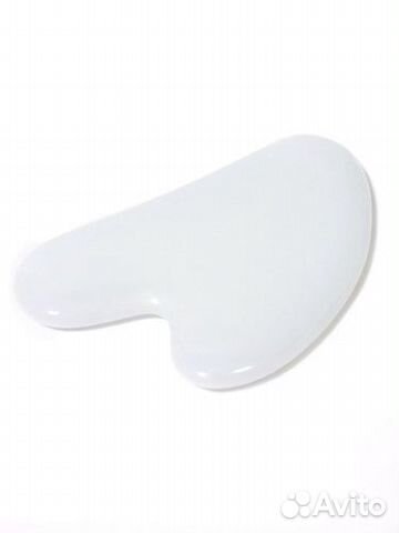 Скребок гуаша для массажа лица