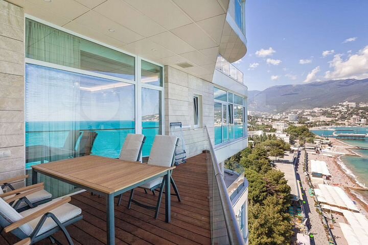 3-к. квартира, 90 м², 9/13 эт.