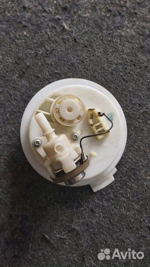 Топливный насос Volkswagen Touareg 1 4.2 2006