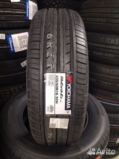 Yokohama BluEarth-ES ES32 205/60 R16 92H