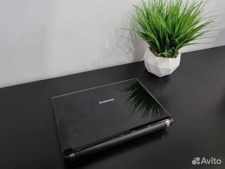 Нетбук Samsung NC10