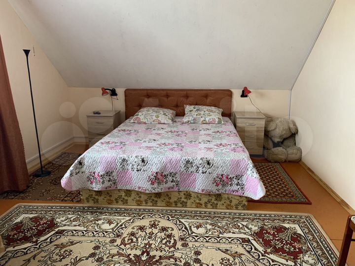 Дом 191 м² на участке 13 сот.