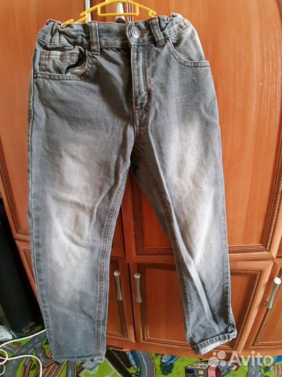 Джинсы