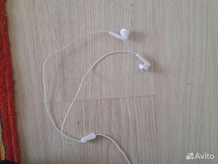 Наушники earpods