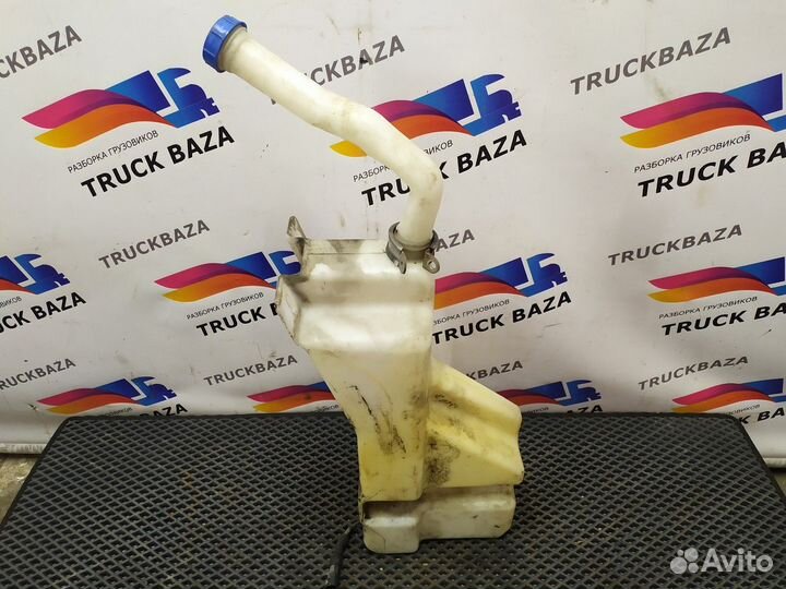 Бачок омывателя лобового стекла