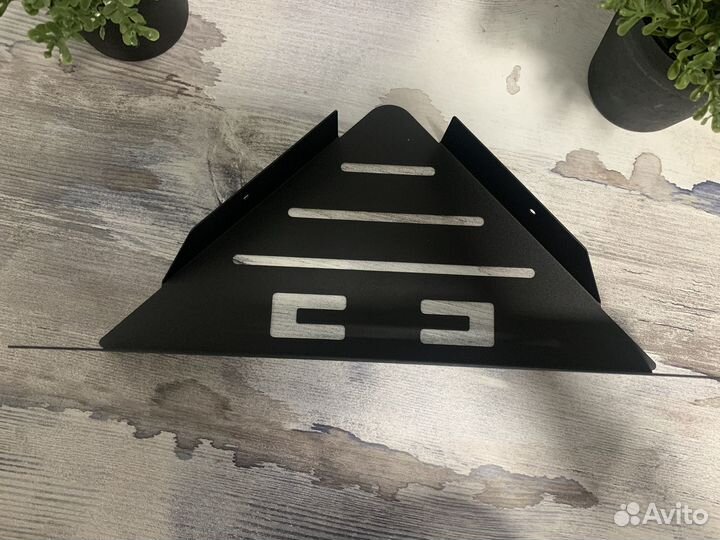 Полка настенная угловая для ванной