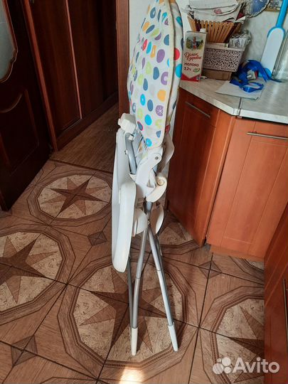 Продам стул для кормления