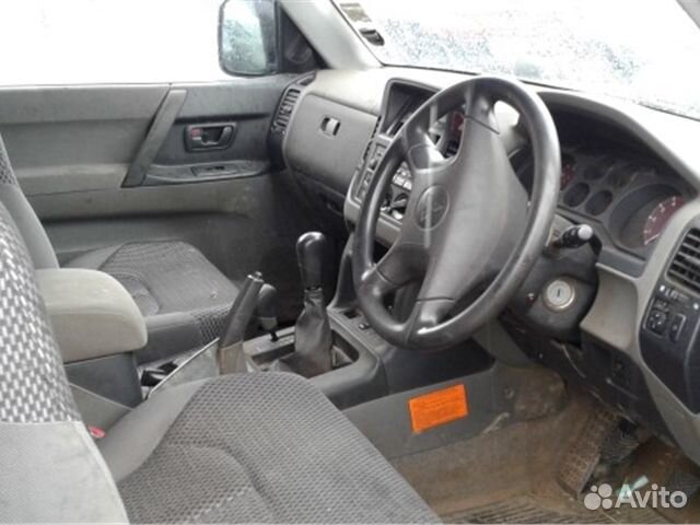 Разбор на запчасти Mitsubishi Pajero / Montero