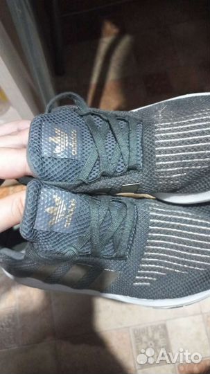 Кроссовки для девочки