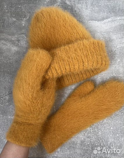 Шапка и варежки из пух норки (ангора)